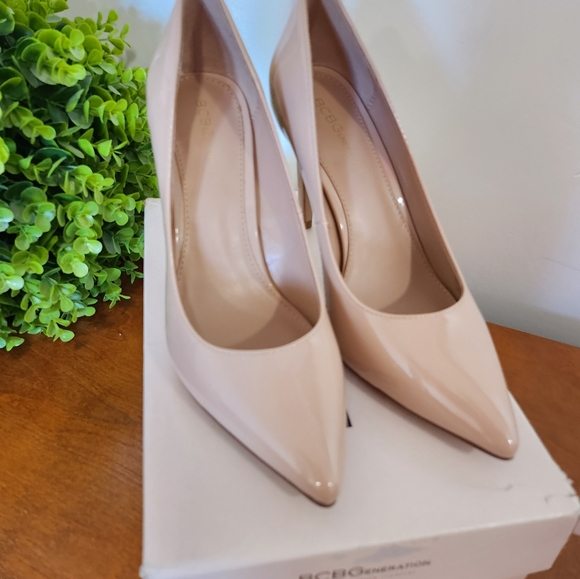 BCBG Nude Heels - Picture 2 of 5
